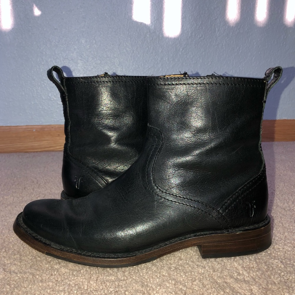Black Frye Chelsea Boots